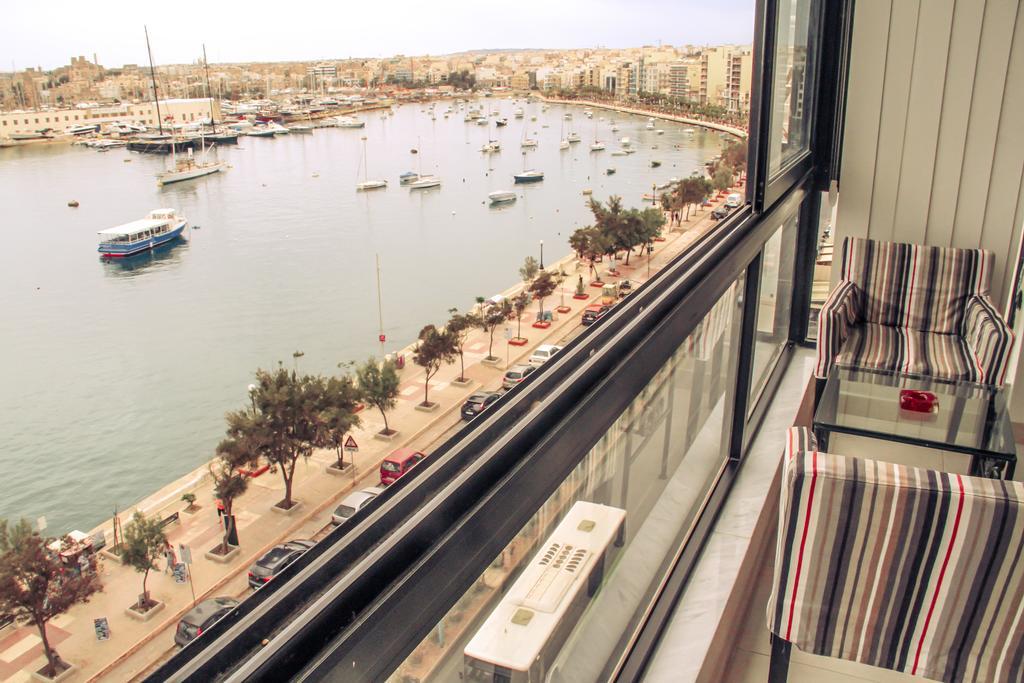 Strand Mansions Sliema Extérieur photo